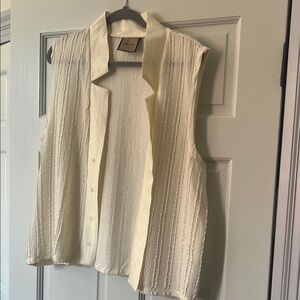 ORTTU Cream Textured Sleeveless Top